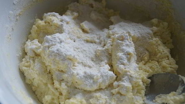 сырники с медовыми вишнями