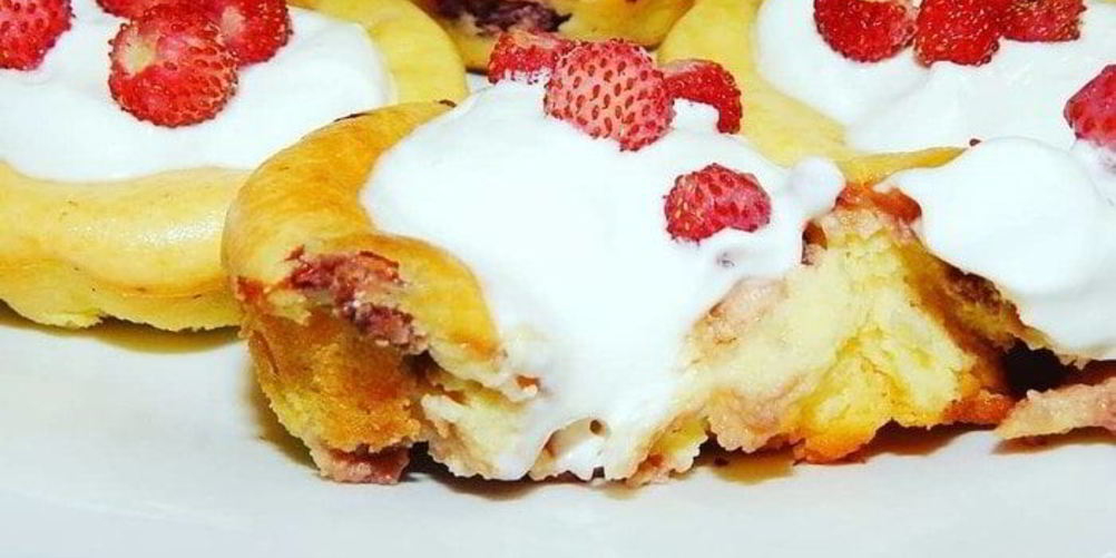 Рецепт сырников с земляникой в духовке