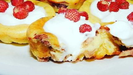 Сырники с земляникой в духовке