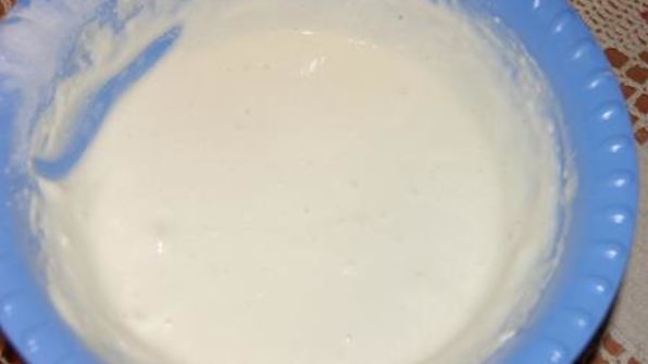 творожник с белым шоколадом и курагой