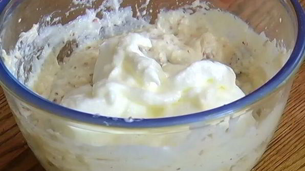 творожник с изюмом и миндалем