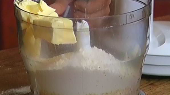 творожник с изюмом и миндалем