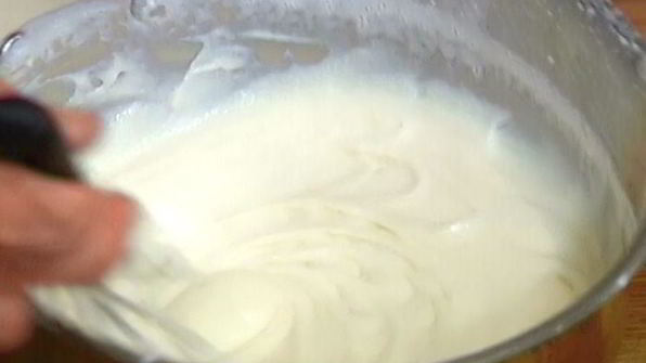 творожник с изюмом и миндалем