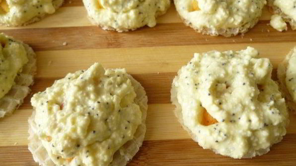 вафельные сырники с абрикосами