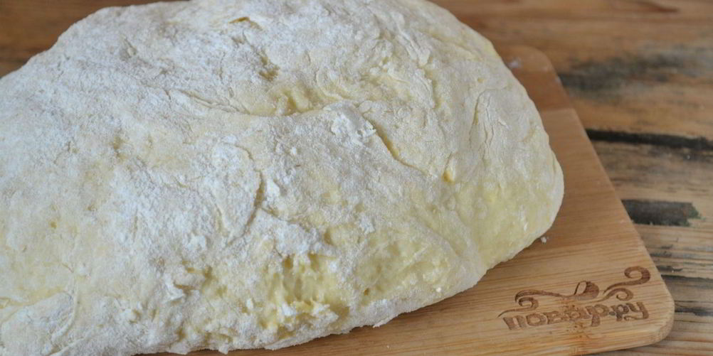 Рецепт бездрожжевого теста с сыром