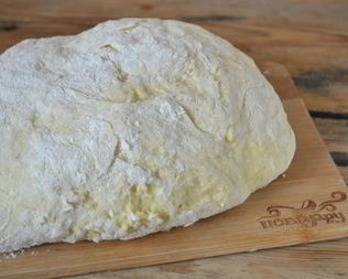 Бездрожжевое тесто с сыром