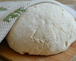 Дрожжевое тесто для пиццы