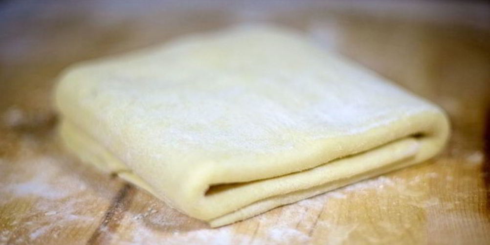 Рецепт теста для пирогов на кефире без дрожжей