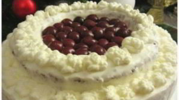 бисквитный торт с вишней