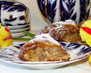 Фруктово-ореховый бисквит