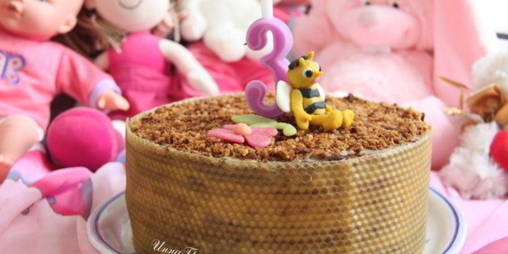 Рецепт медовика пряничного с кокосовым кремом