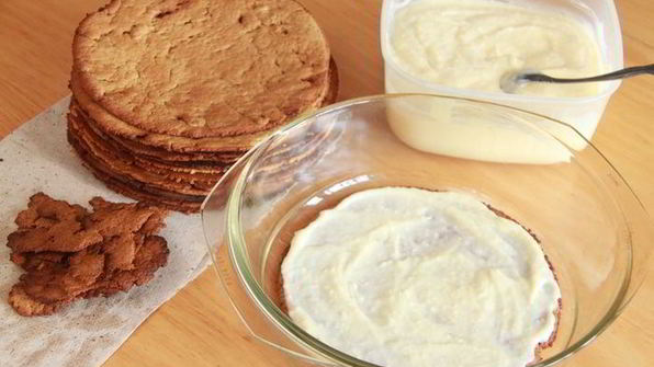 медовик пряничный с кокосовым кремом