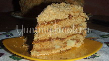 Медовый торт с заварным кремом и ириской