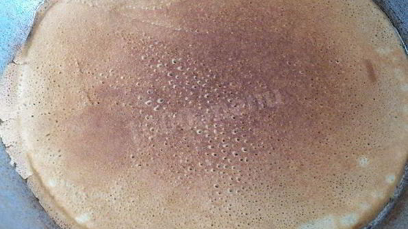 шоколадный блинный торт с творожным кремом