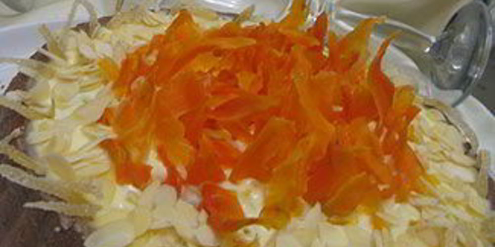 Рецепт свекольного торта с морковными и тыквенными чипсами