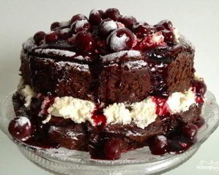 Торт с вишней и сметаной