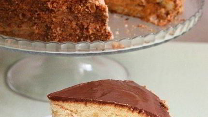 Торт Сникерс