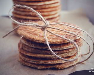 Голландские вафли с карамелью