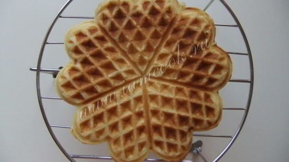 вафли с рисовой кашей и киселем