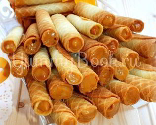 Вафли с вареной сгущенкой