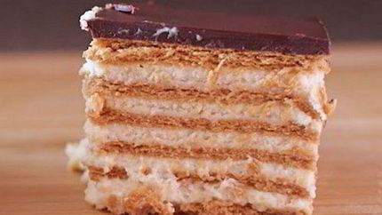 Домашний торт-эклер из печенья