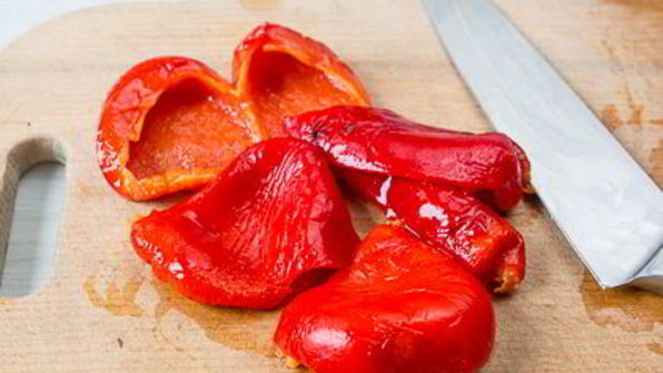 перевернутые профитроли с сырным кремом и перцем