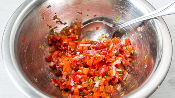 перевернутые профитроли с сырным кремом и перцем