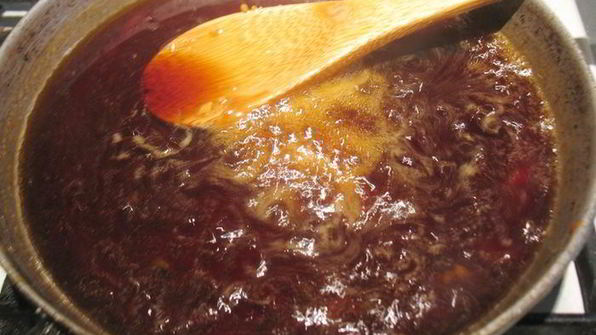 профитроли из льняной муки с яблочно-карамельным муссом