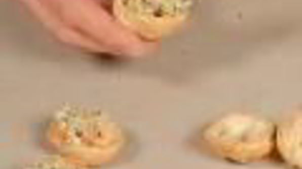 профитроли с картофельным салатом