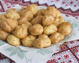 Профитроли с куриной печенью