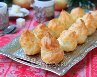 Профитроли с заварным кремом