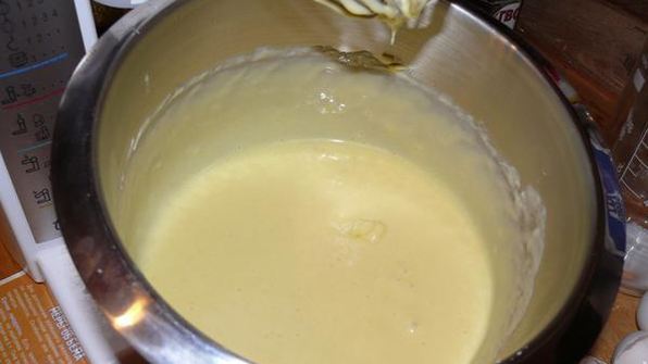 торт башня из профитролей