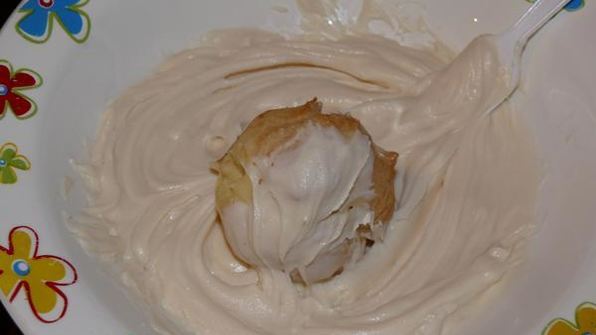 торт башня из профитролей