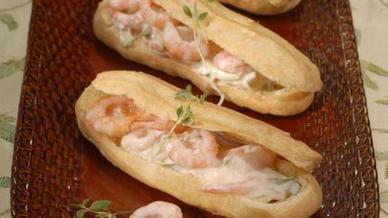 Эклеры с креветками