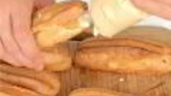 эклеры со сливочным кремом