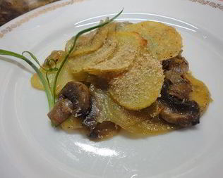 Картофельная запеканка по-монастырски