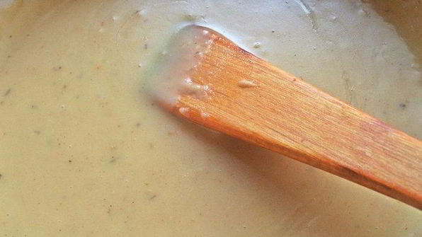 картофельно-рыбная запеканка под соусом бешамель