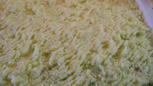 слоеная запеканка с мясом и сыром