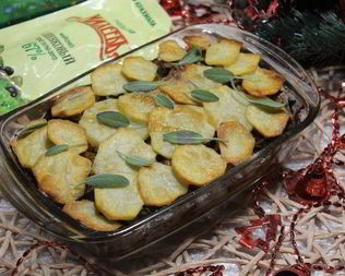 Запеканка с картофелем, курицей и грибами