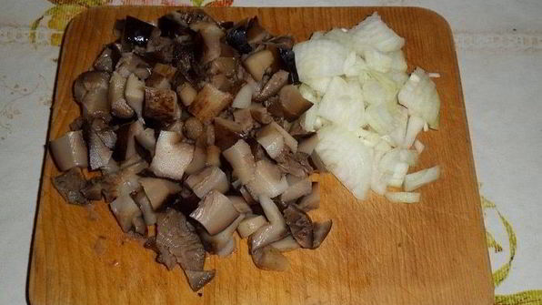 запеканка с картофелем, курицей и грибами