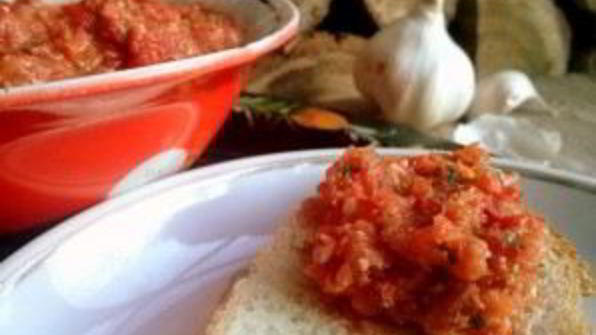 аджика из помидоров и чеснока на зиму