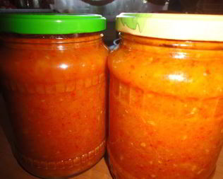 Аджика к макаронам