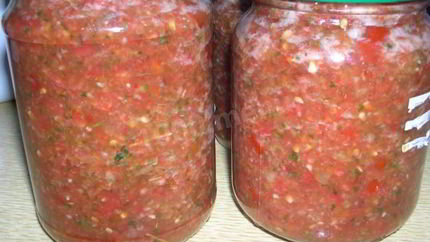 Аджика острая Цветная