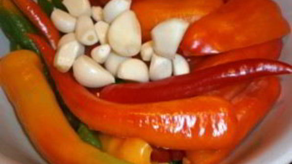 аджика с хреном и помидорами