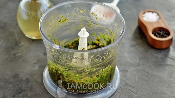 аджика с кинзой