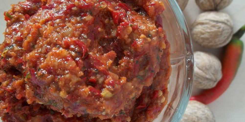 Рецепт аджики с орехами