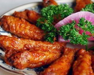 Куриные крылышки с аджикой в мультиварке