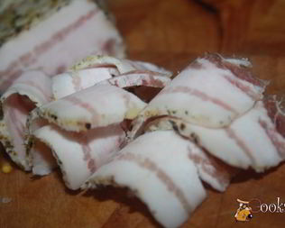 Вкуснейшее домашнее сало с чесноком и сухой кавказской аджикой