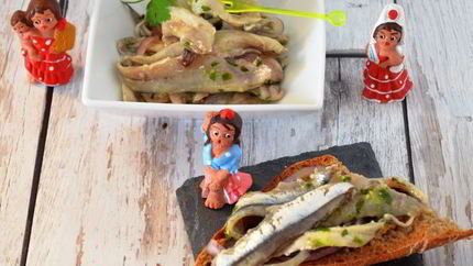 Анчоусы маринованные