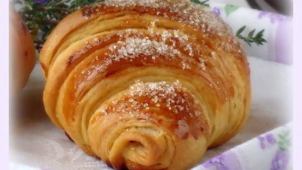 булочки слоеные с джемом и вареной сгущенкой